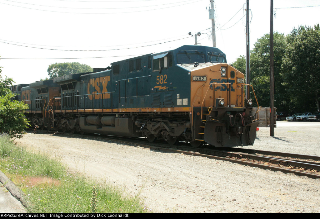 CSX 582